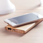 Mądre wskazówki dotyczące zakupów odpowiednich prezentów biznesowych Prezenty biznesowe - powerbank